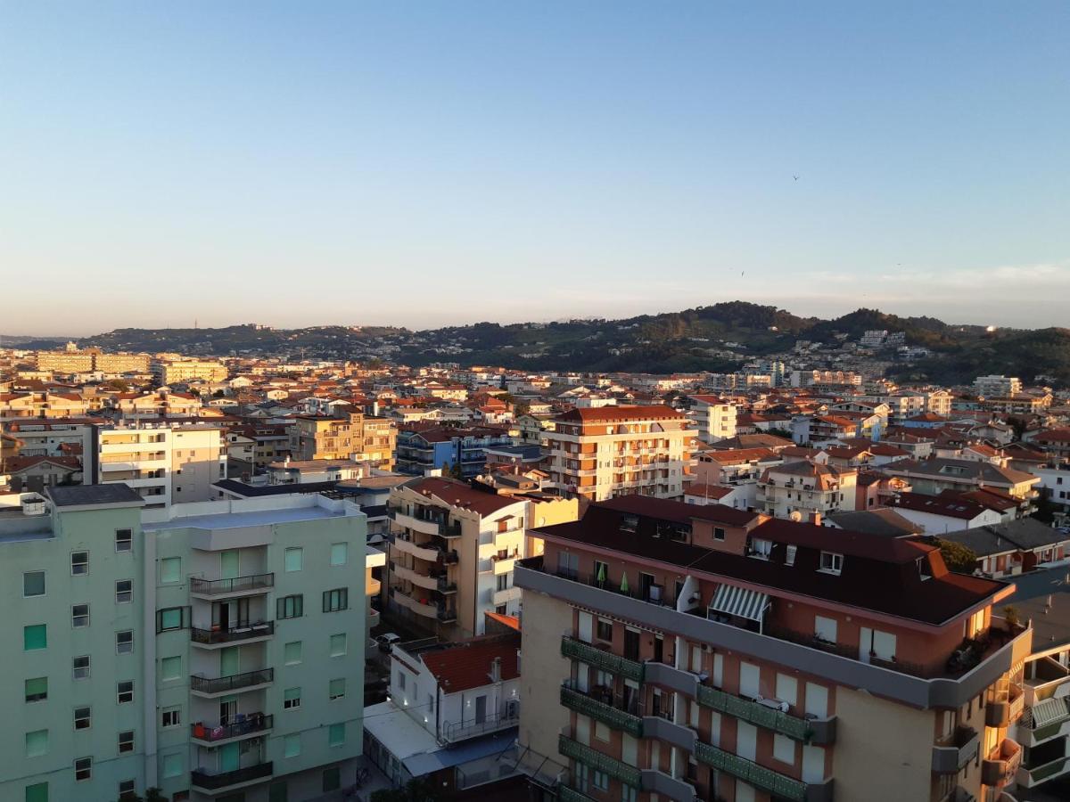 La Terrazza Sul Mare Διαμέρισμα Montesilvano Marina Εξωτερικό φωτογραφία