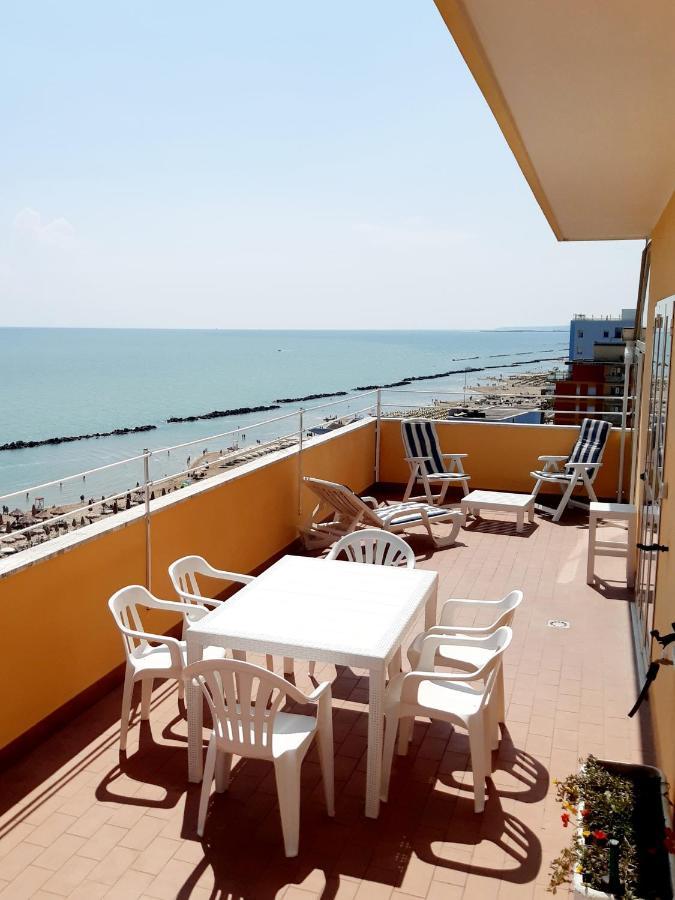 La Terrazza Sul Mare Διαμέρισμα Montesilvano Marina Εξωτερικό φωτογραφία