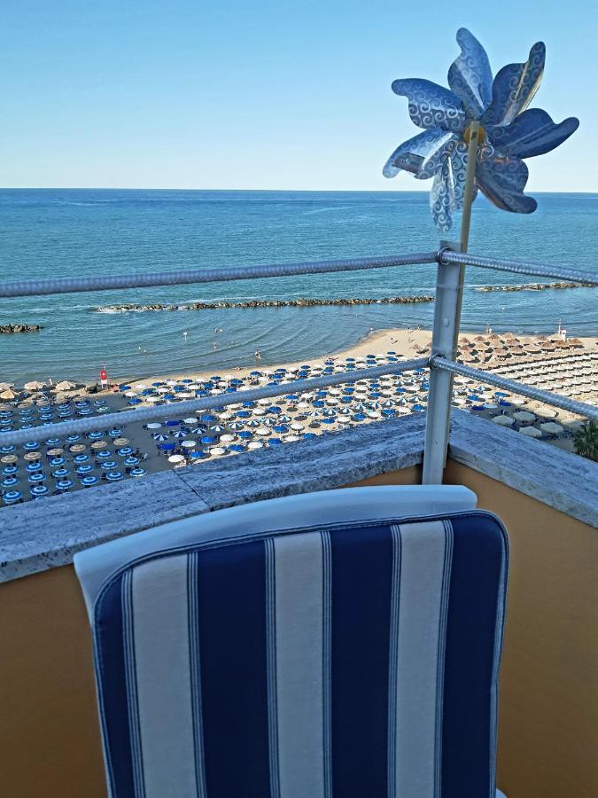 La Terrazza Sul Mare Διαμέρισμα Montesilvano Marina Εξωτερικό φωτογραφία