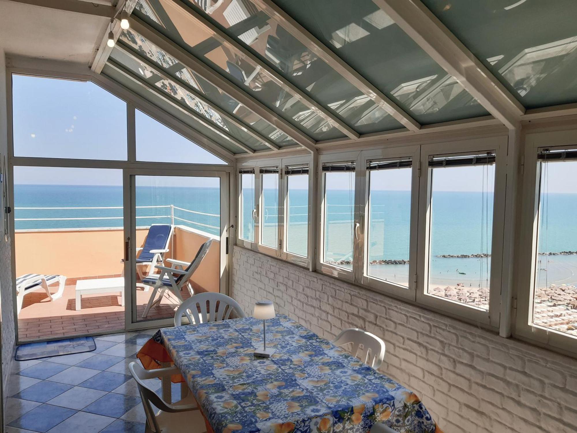 La Terrazza Sul Mare Διαμέρισμα Montesilvano Marina Εξωτερικό φωτογραφία